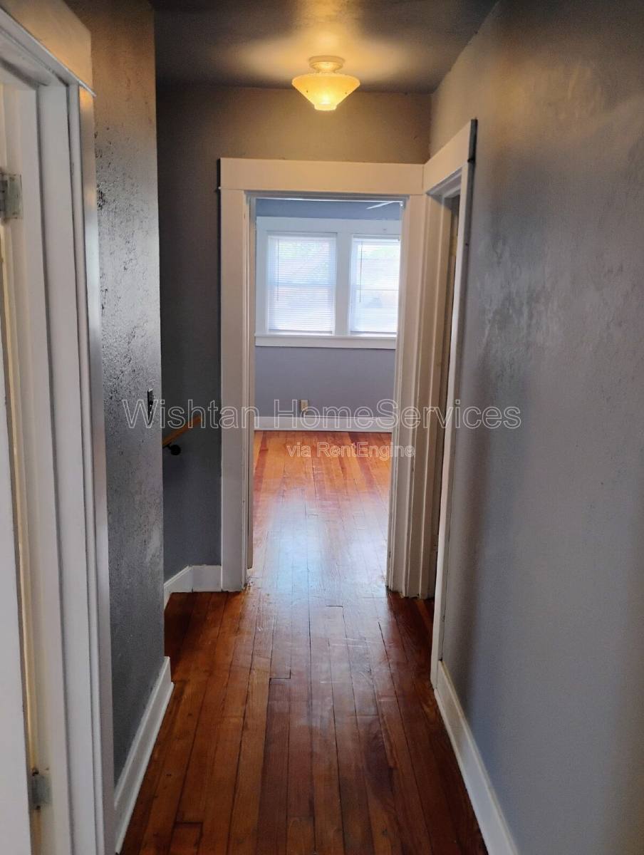House for rent at 159 W Locust St, Canton, IL 61520