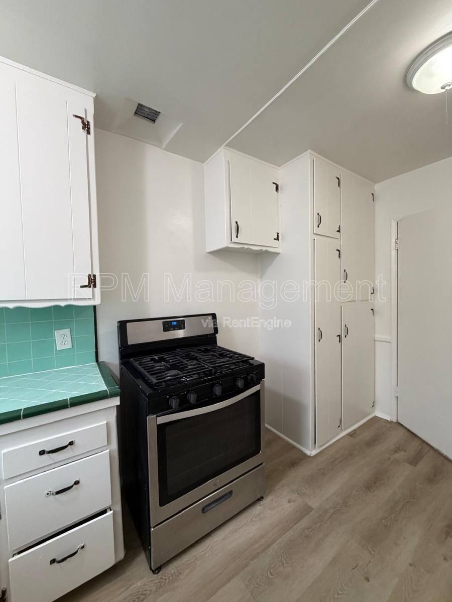 Apartment for rent at 4800 Beverly Blvd #3, Los Angeles, CA 90004