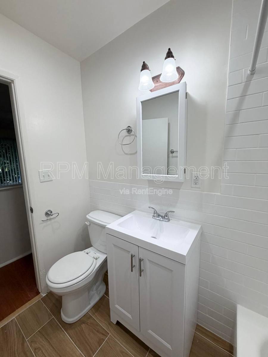 Apartment for rent at 4800 Beverly Blvd #3, Los Angeles, CA 90004