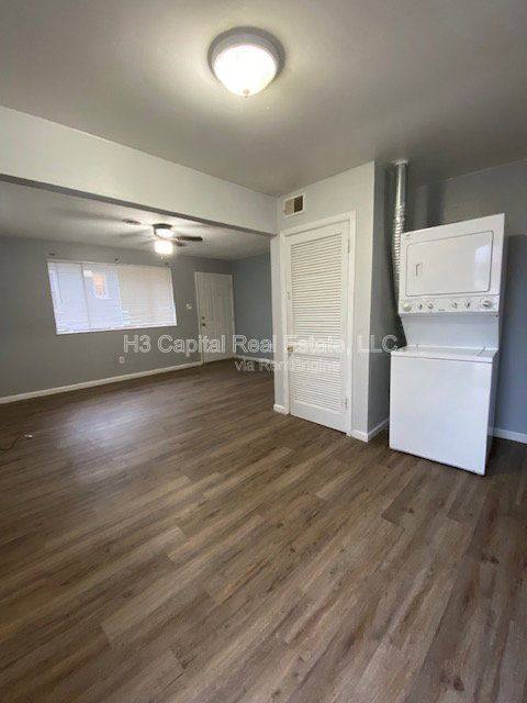 Apartment for rent at 208 W Thomas St, Roxana, IL 62084