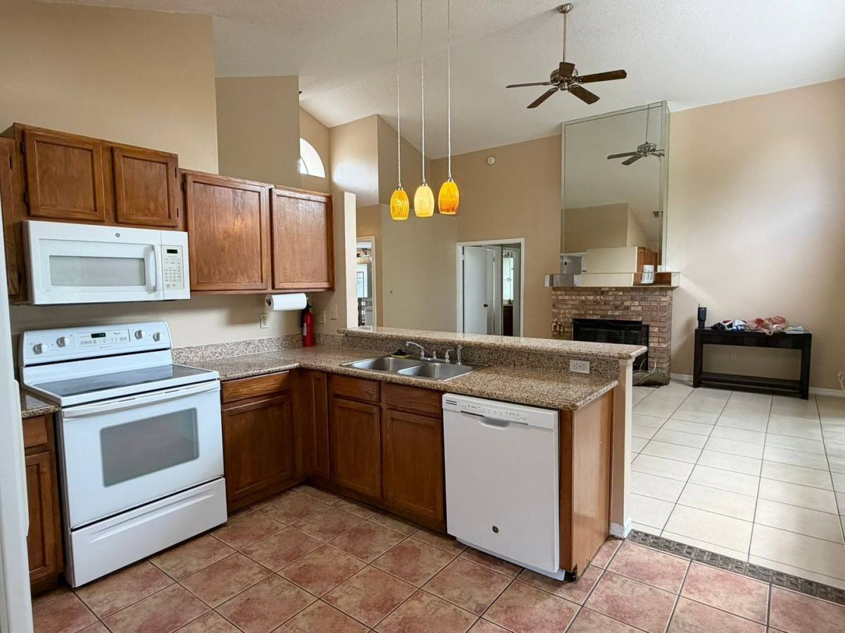House for rent at 625 Remington Oak Dr, Lake Mary, FL 32746