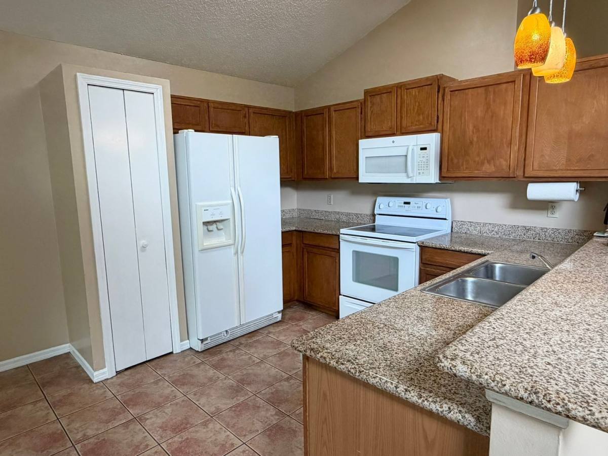 House for rent at 625 Remington Oak Dr, Lake Mary, FL 32746