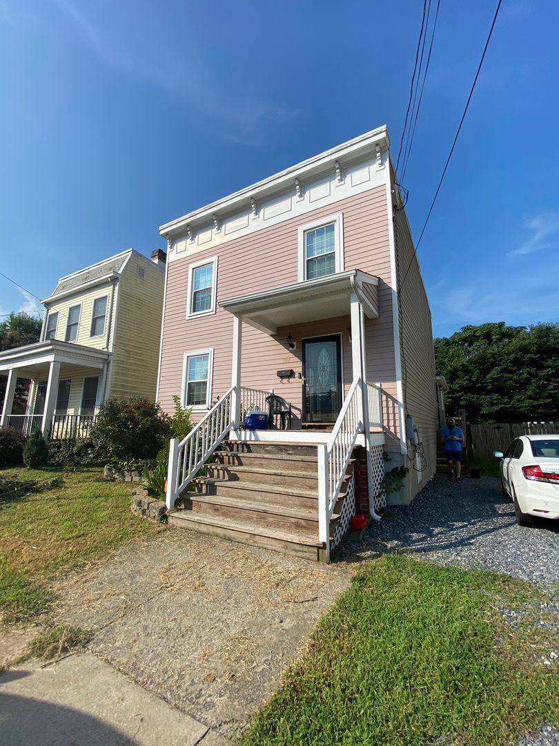 House for rent at 107 E 16th St, Richmond, VA 23224