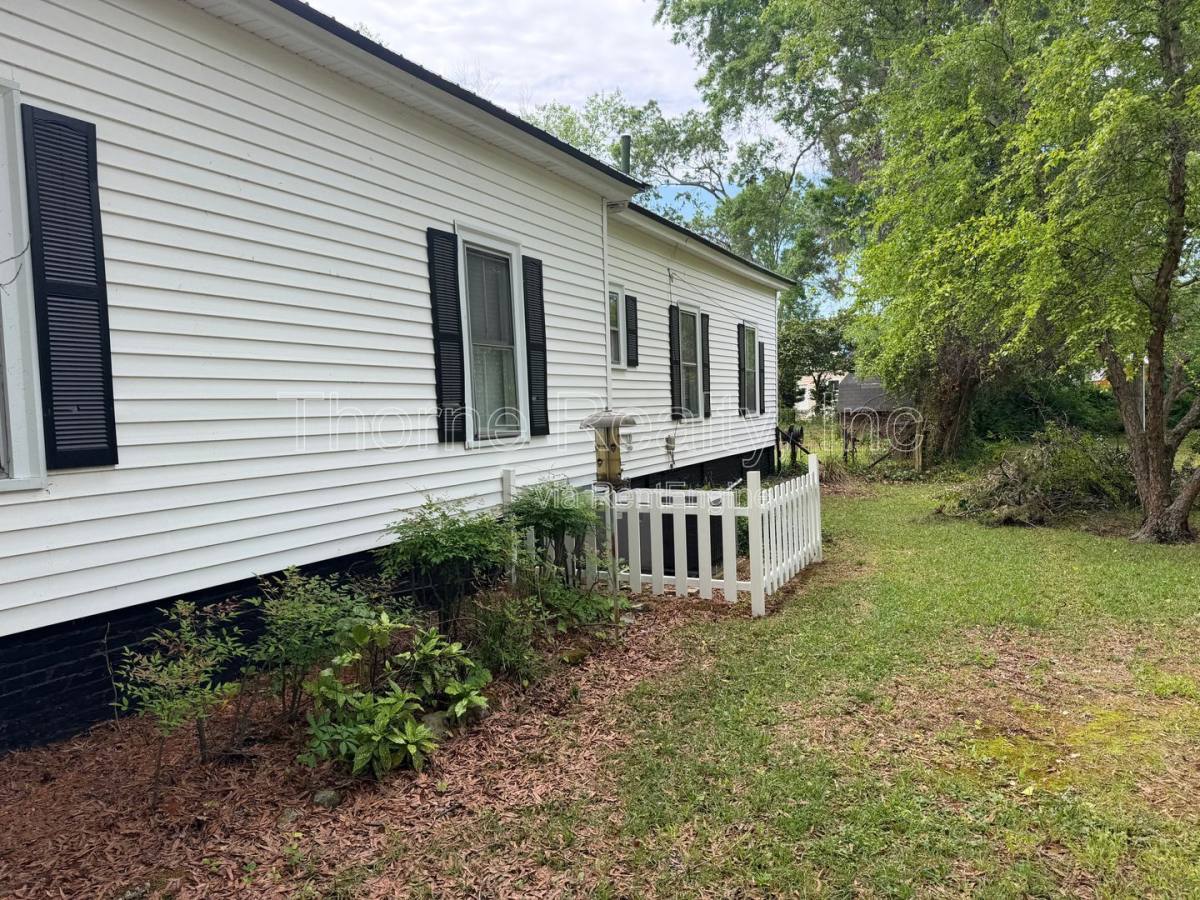 House for rent at 412 W Walnut St, Tarboro, NC 27886