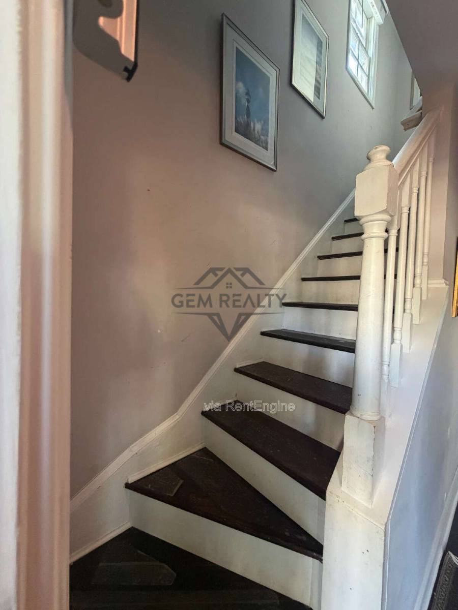 House for rent at 209 Prince Edward St, Fredericksburg, VA 22401
