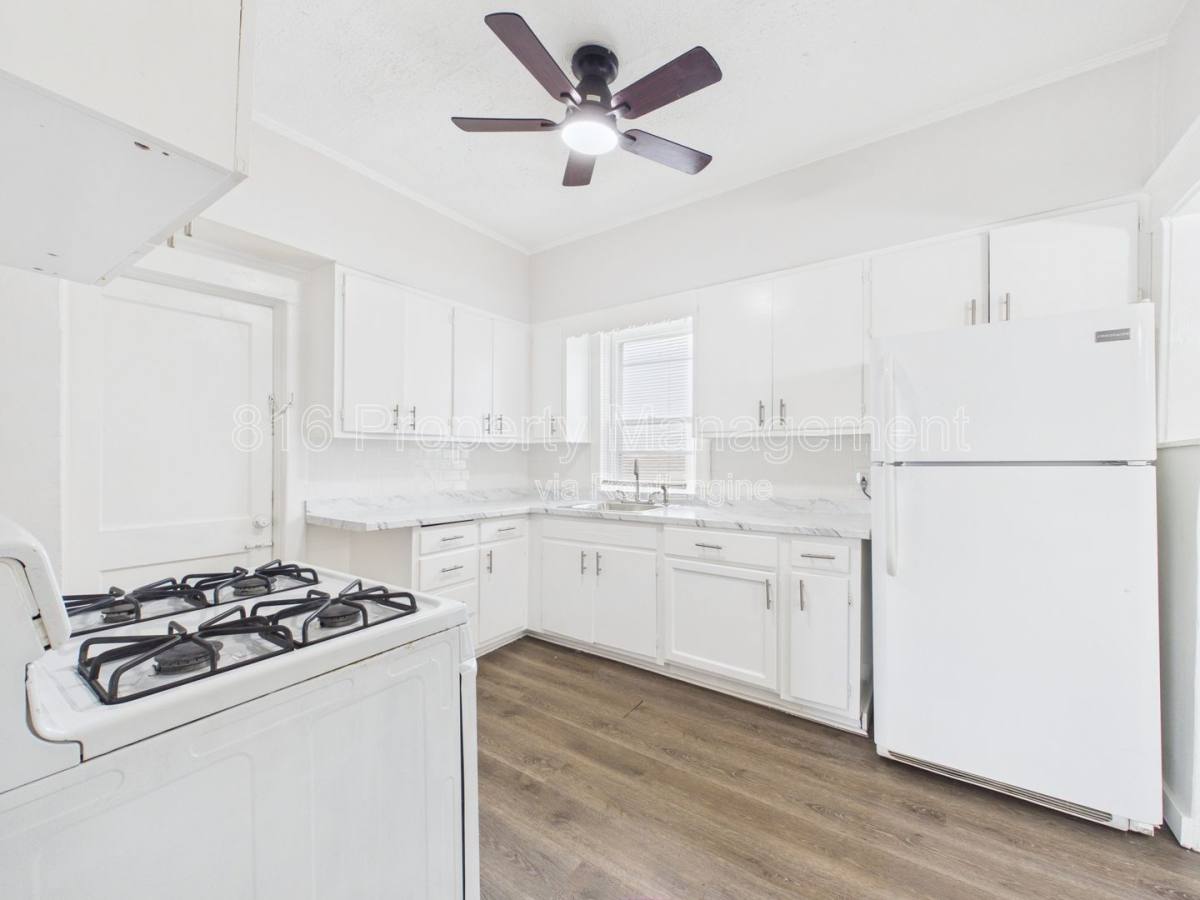 Apartment for rent at 6921 Prospect Ave #C, Kansas City, MO 64132