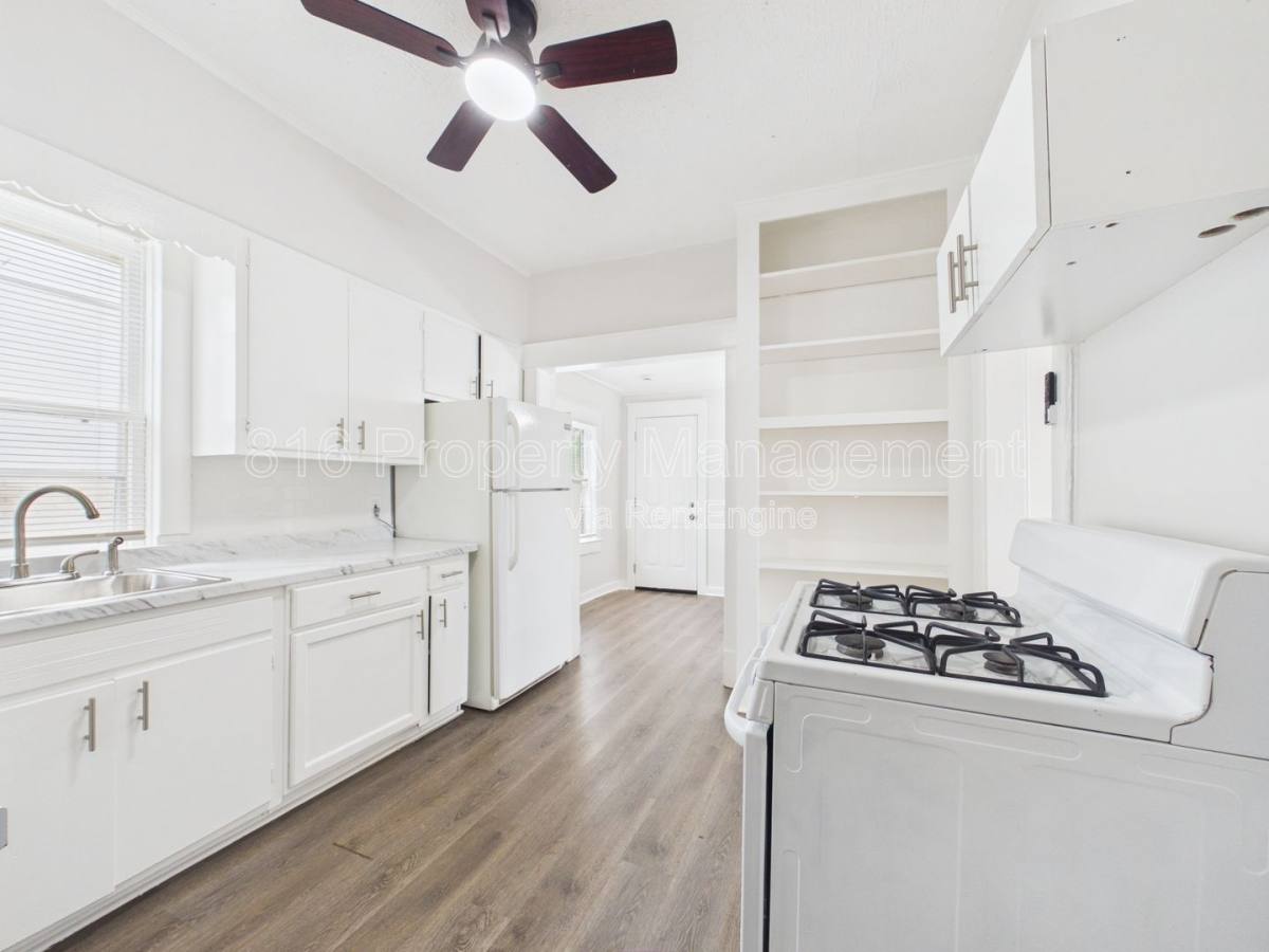Apartment for rent at 6921 Prospect Ave #C, Kansas City, MO 64132