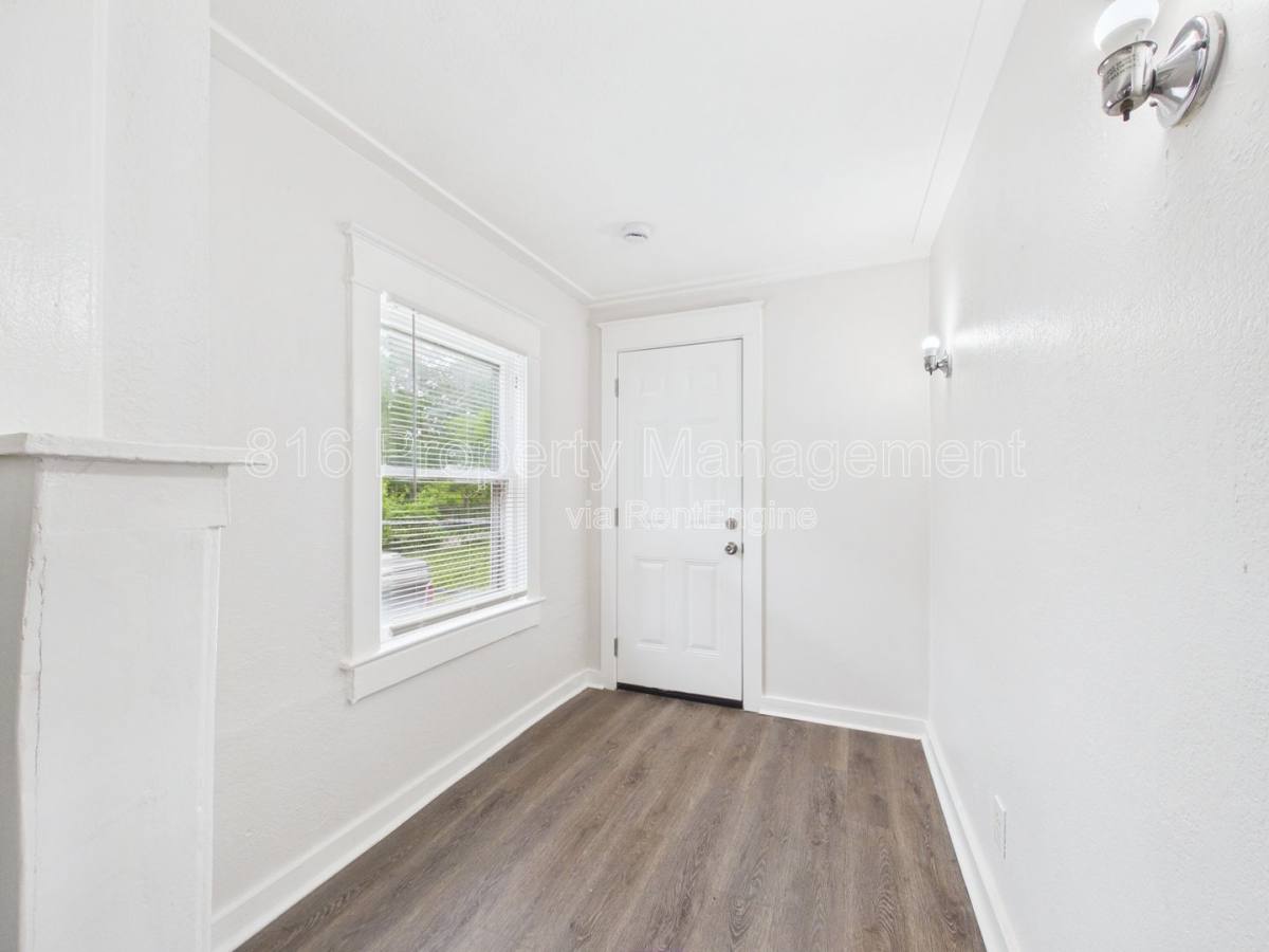 Apartment for rent at 6921 Prospect Ave #C, Kansas City, MO 64132