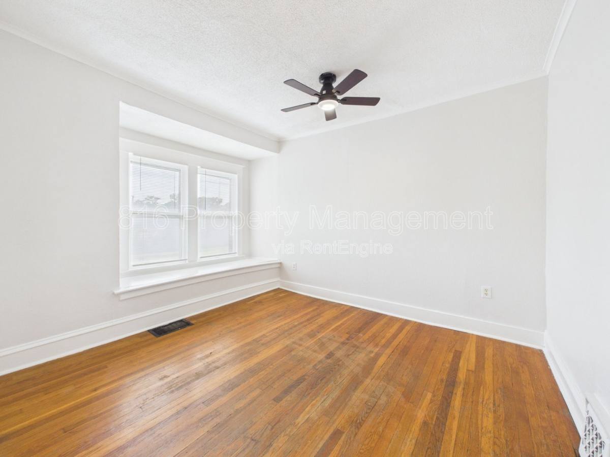 Apartment for rent at 6921 Prospect Ave #C, Kansas City, MO 64132