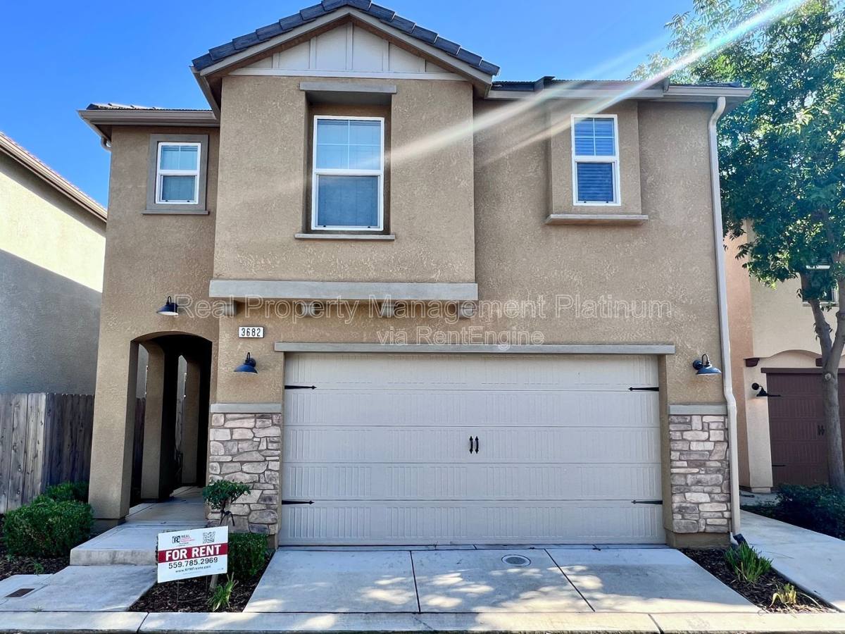 House for rent at 3682 Friendship Lane, Clovis, CA 93619