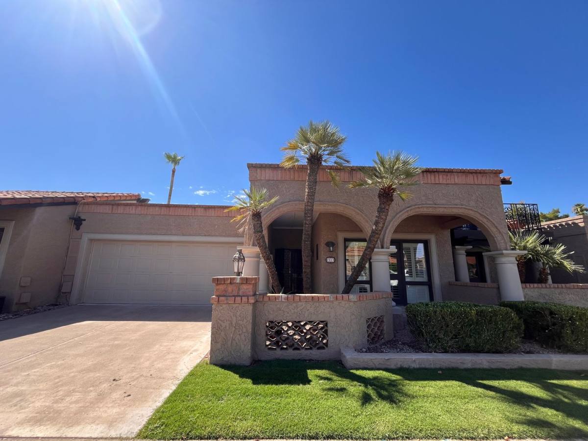 Townhouse for rent at 7513 N Via Camello Del Sur, Scottsdale, AZ 85258