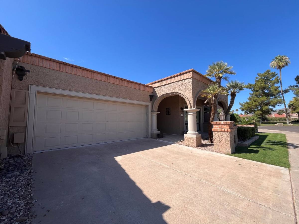 Townhouse for rent at 7513 N Via Camello Del Sur, Scottsdale, AZ 85258