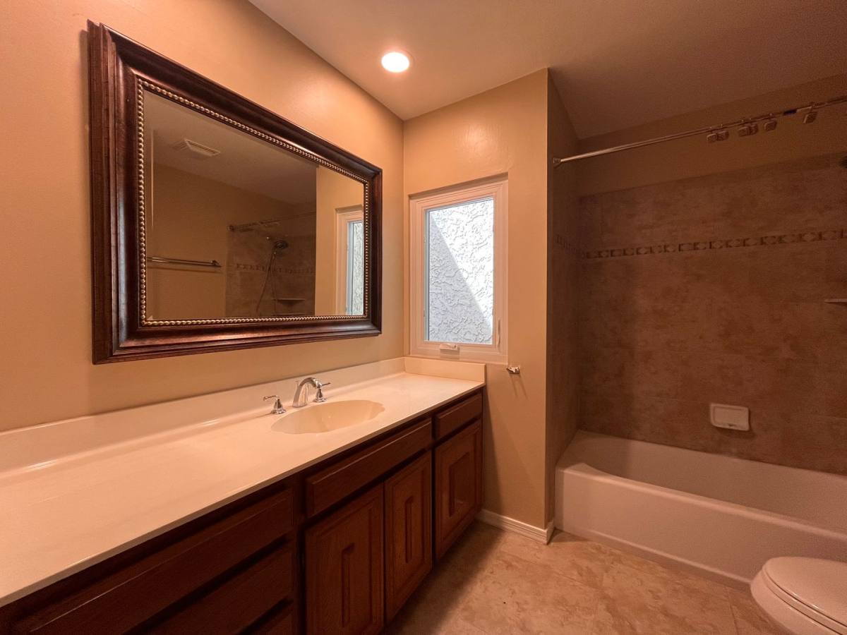 Townhouse for rent at 7513 N Via Camello Del Sur, Scottsdale, AZ 85258