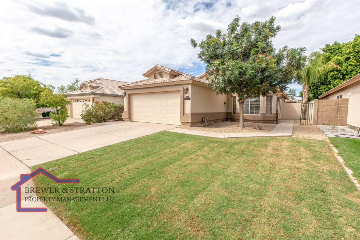 House for rent at 4962 E Holmes Ave, Mesa, AZ 85206