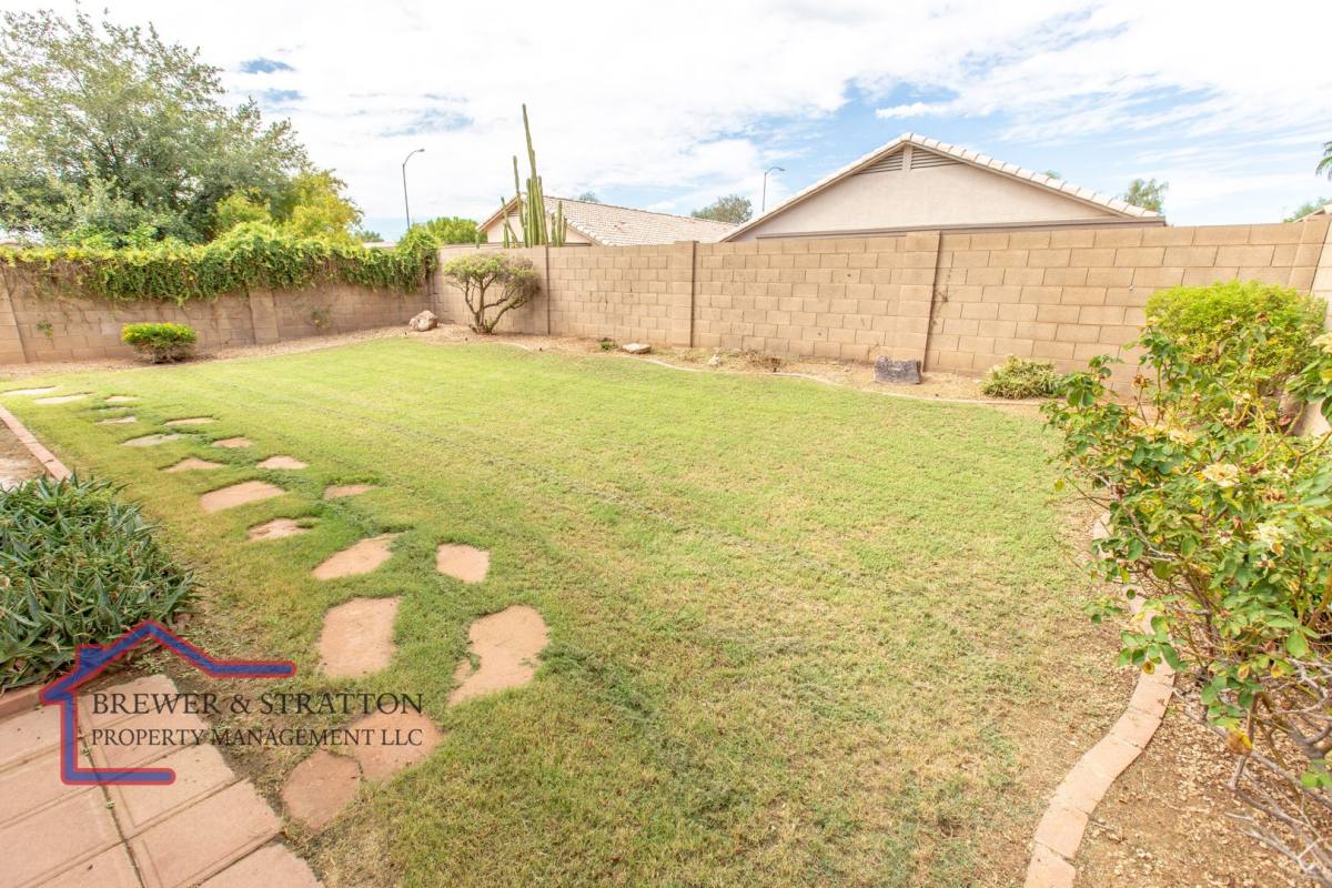 House for rent at 4962 E Holmes Ave, Mesa, AZ 85206