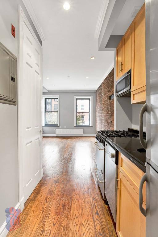 Apartment for rent at 202 E 13th St #2A, New York, NY 10003