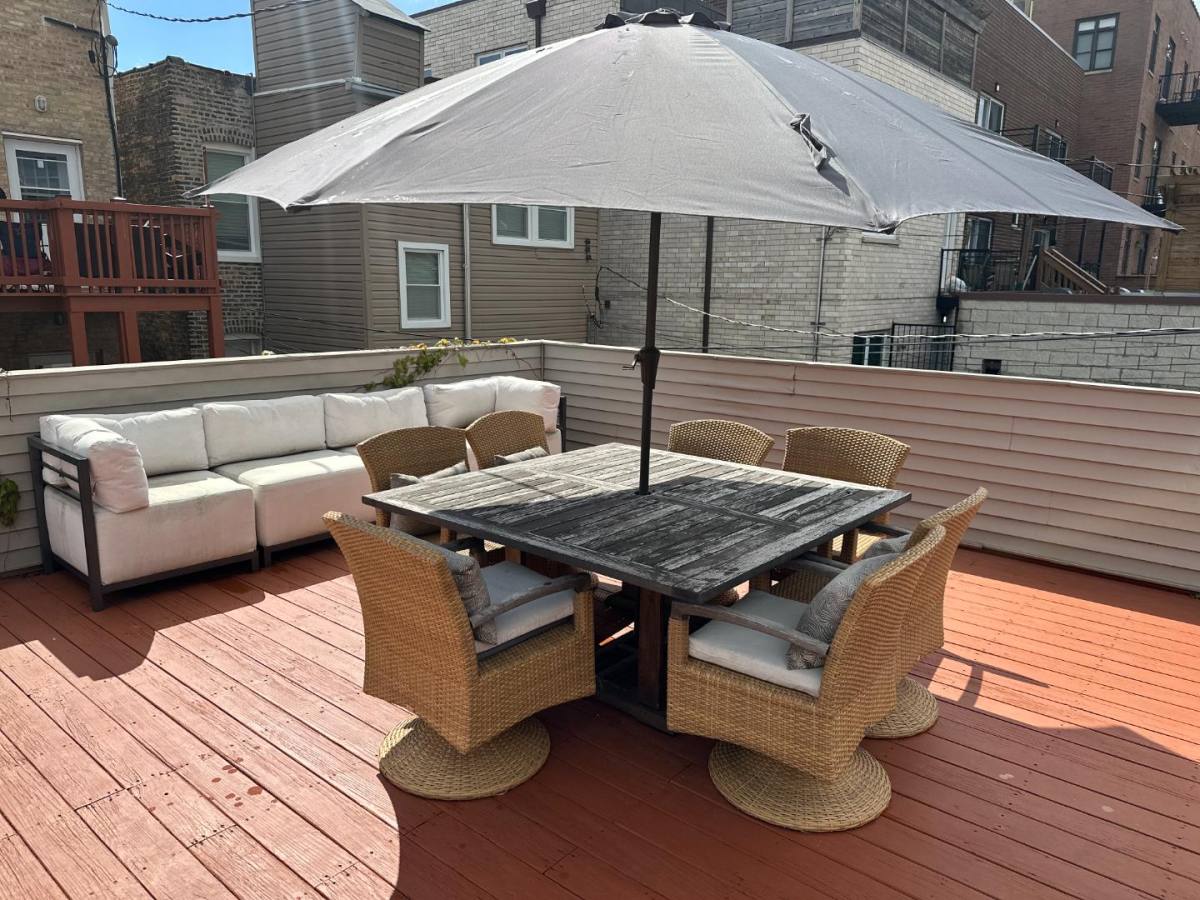 Apartment for rent at 2746 N Ashland Ave #1, Chicago, IL 60614