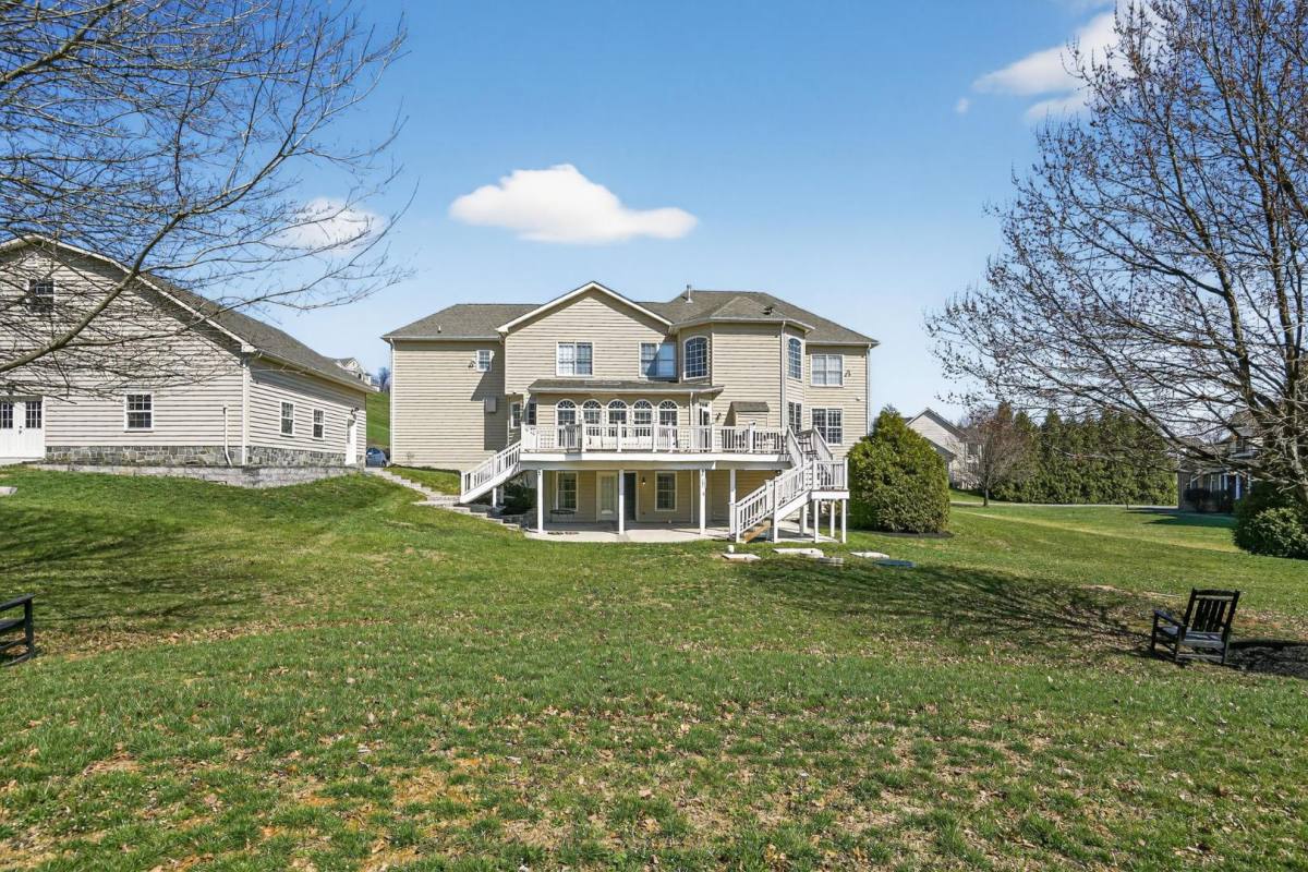House for rent at 19503 Waneta Dr, Boonsboro, MD 21713