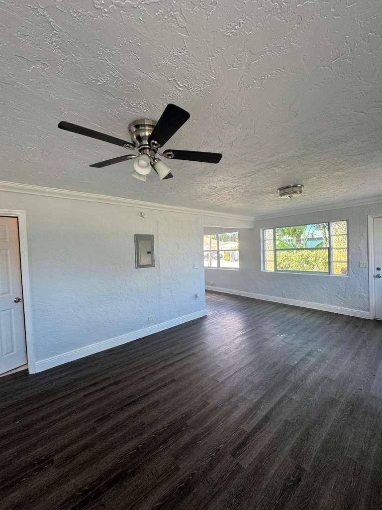 House for rent at 1501 W 15th St, West Palm Beach, FL 33404