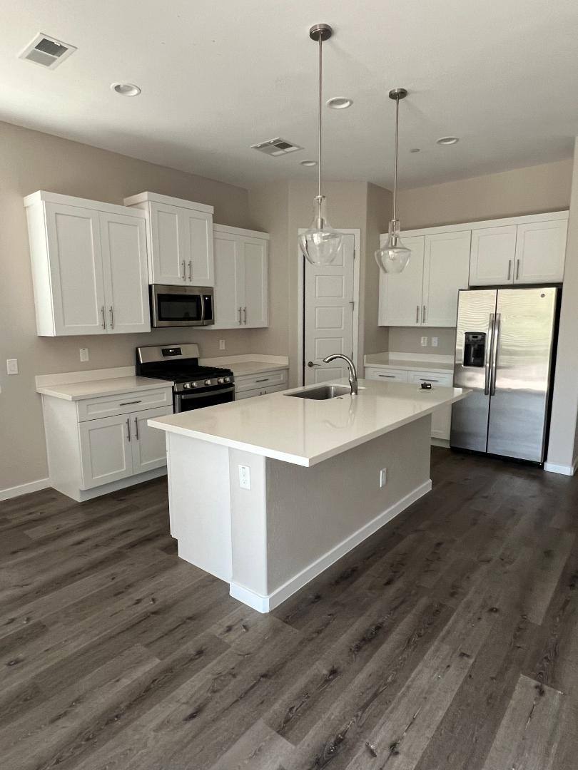 Apartment for rent at 37029 N Conestoga Trail #B, Cave Creek, AZ 85331