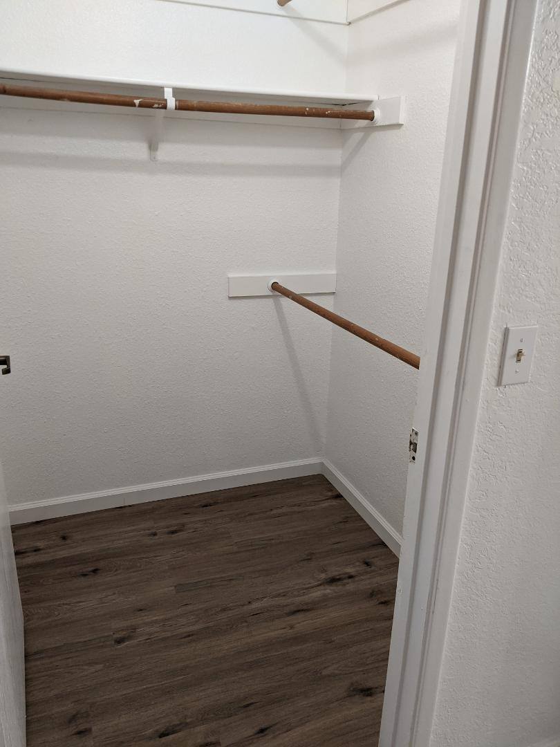 Apartment for rent at 1320 Lakewood Ave #B17, Modesto, CA 95355
