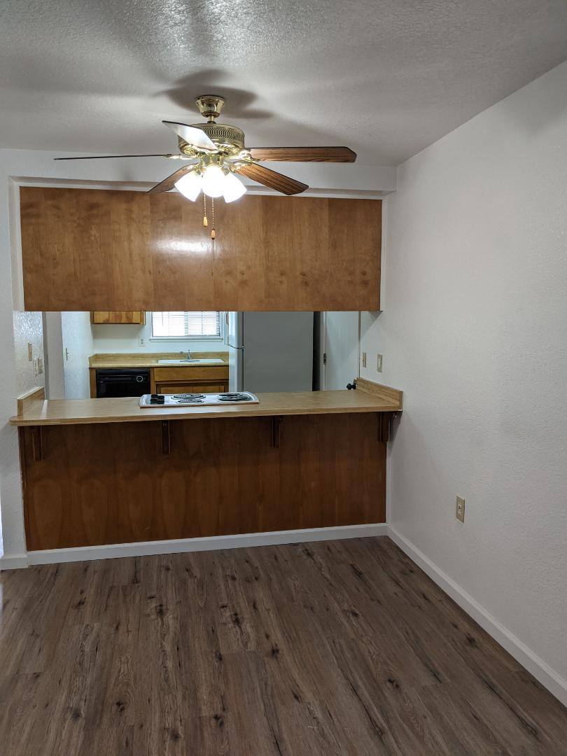 Apartment for rent at 1320 Lakewood Ave #B17, Modesto, CA 95355
