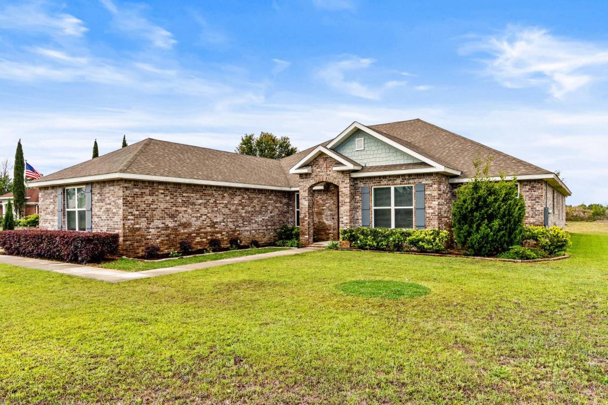 House for rent at 173 Tournament Lane, Freeport, FL 32439