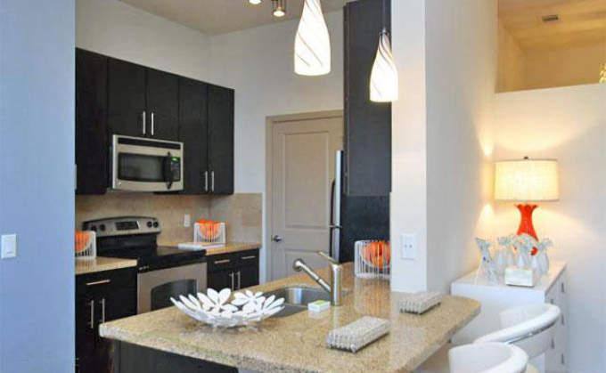 Apartment for rent at 306 McGowen St, Houston, TX 77006