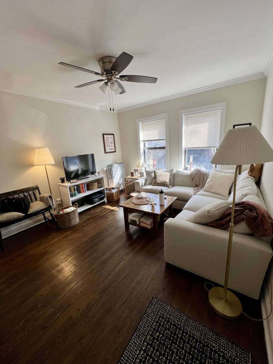 Apartment for rent at 2535 N Seminary, Chicago, IL 60614
