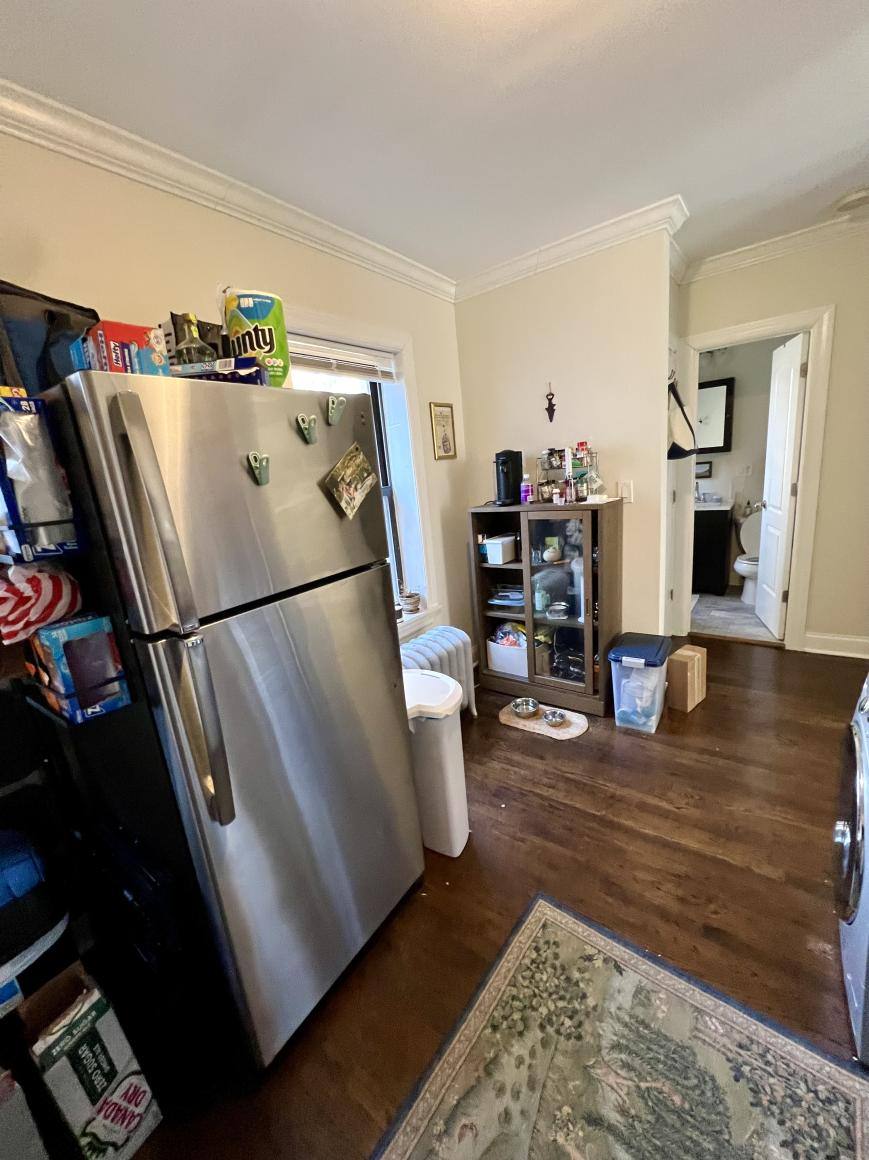 Apartment for rent at 2535 N Seminary, Chicago, IL 60614