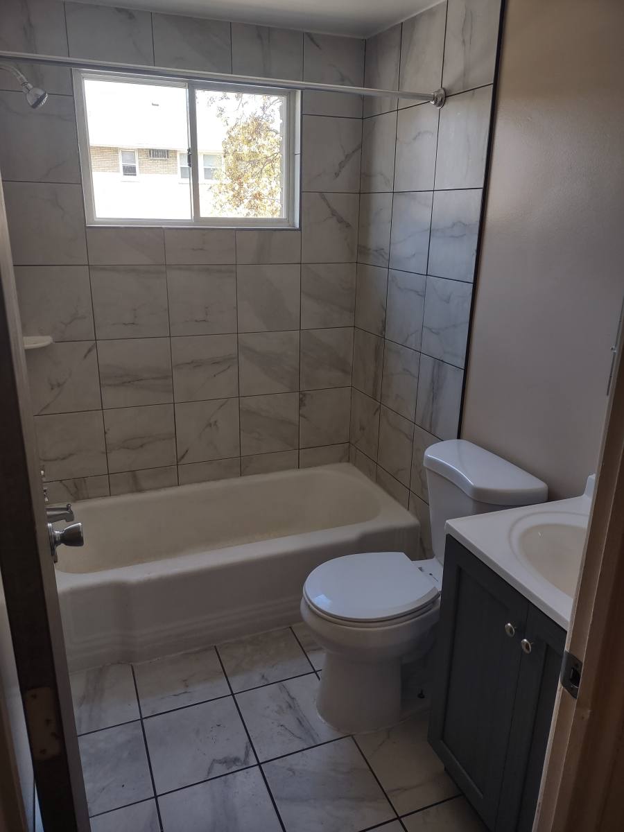 Apartment for rent at 271 Earl St #6, Saint Paul, MN 55106