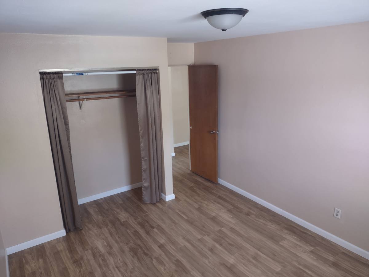 Apartment for rent at 271 Earl St #6, Saint Paul, MN 55106
