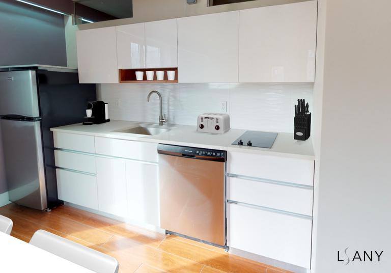 Apartment for rent at 2330 Hoffman St, Bronx, NY 10458