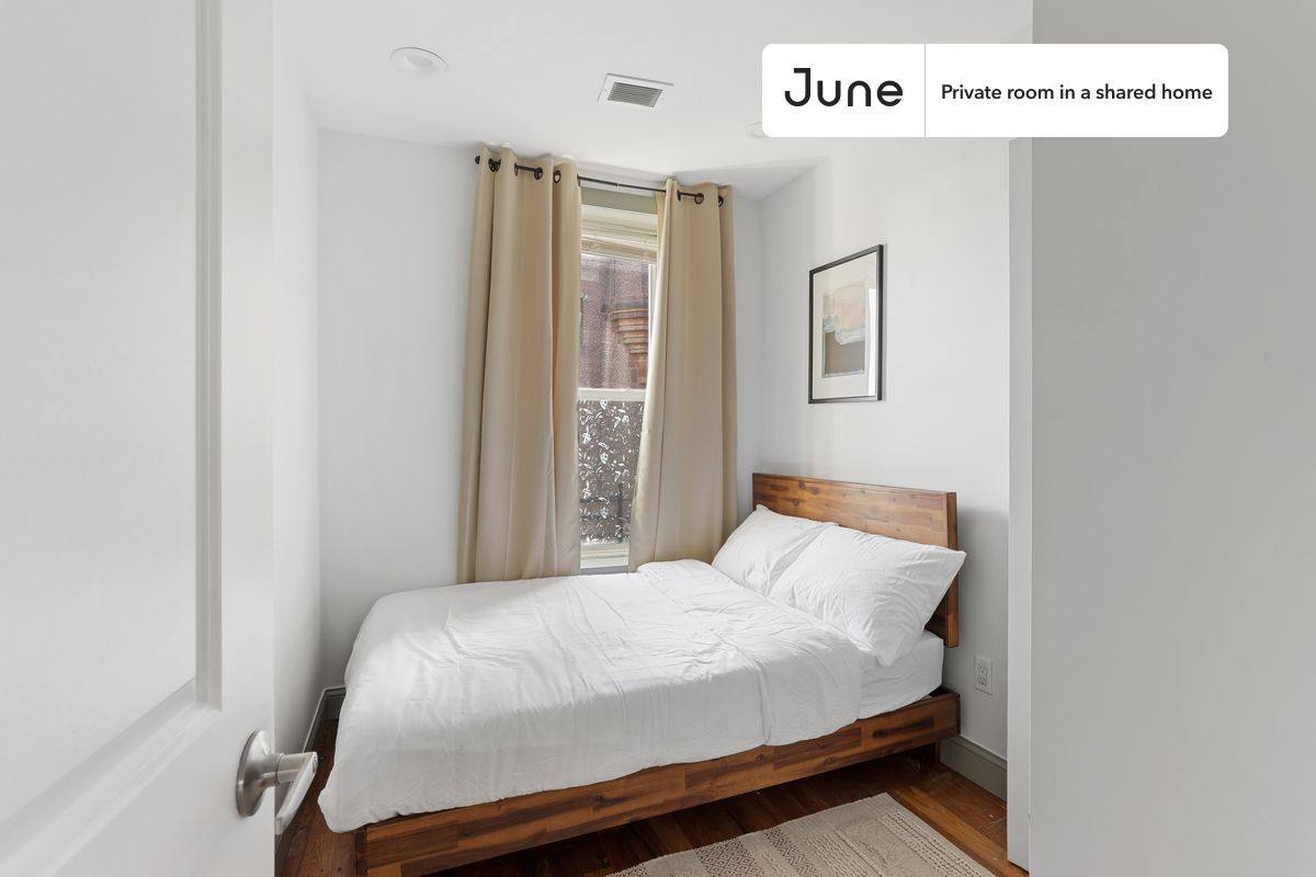 Apartment for rent at 570 Putnam Ave, Brooklyn, NY 11221