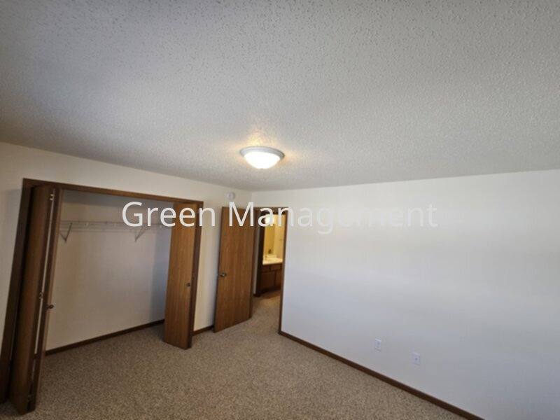 Apartment for rent at 4330 SW 10 Ave, Fargo, ND 58103