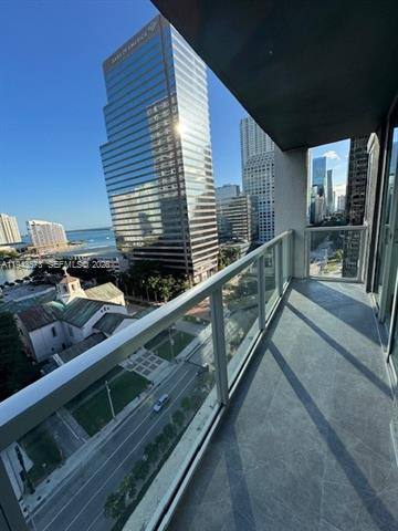 Apartment for rent at 500 Brickell Ave #1502, Miami, FL 33131