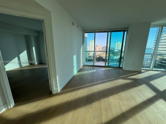 Apartment for rent at 500 Brickell Ave #1502, Miami, FL 33131