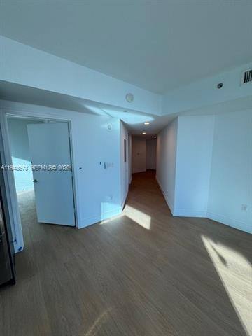 Apartment for rent at 500 Brickell Ave #1502, Miami, FL 33131