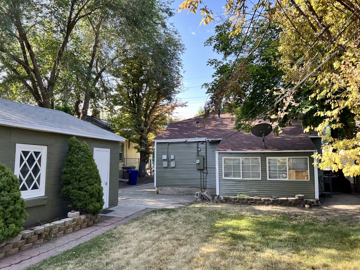 Apartment for rent at 547 E 2700 S, Salt Lake City, UT 84106