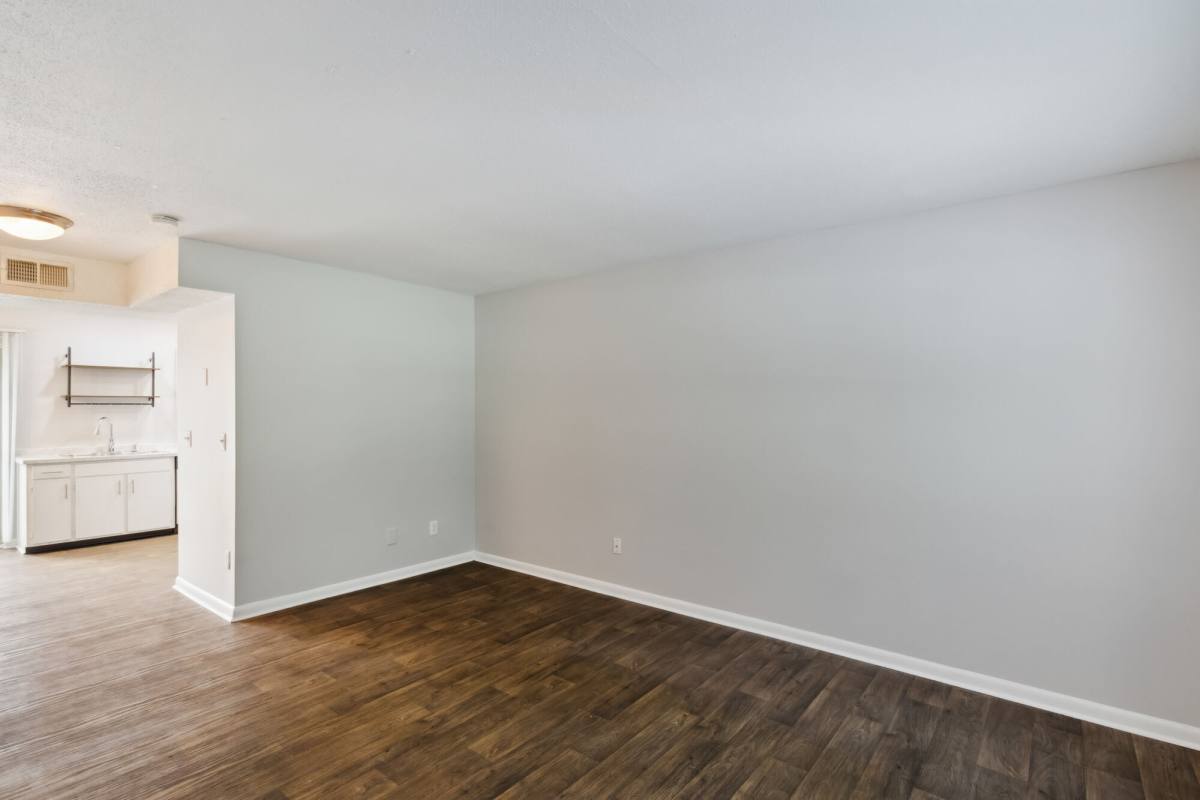 Townhouse for rent at Northshore Village, 621 Memorial Dr, Chattanooga, TN 37415
