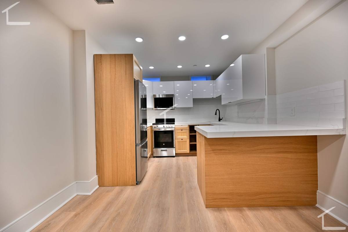 Apartment for rent at 16 Winchester St #8, Boston, MA 02116