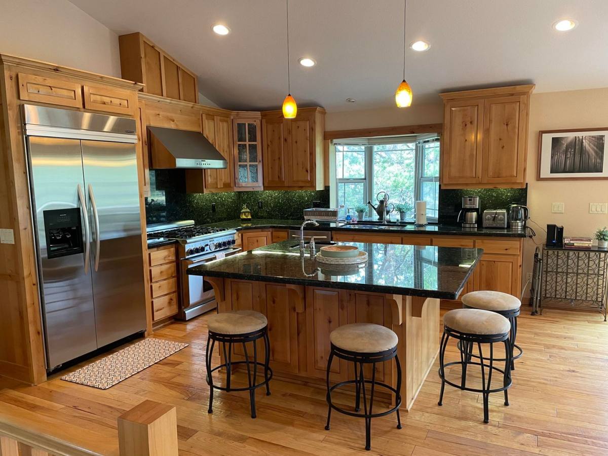 House for rent at 1904 Venice Dr, South Lake Tahoe, CA 96150