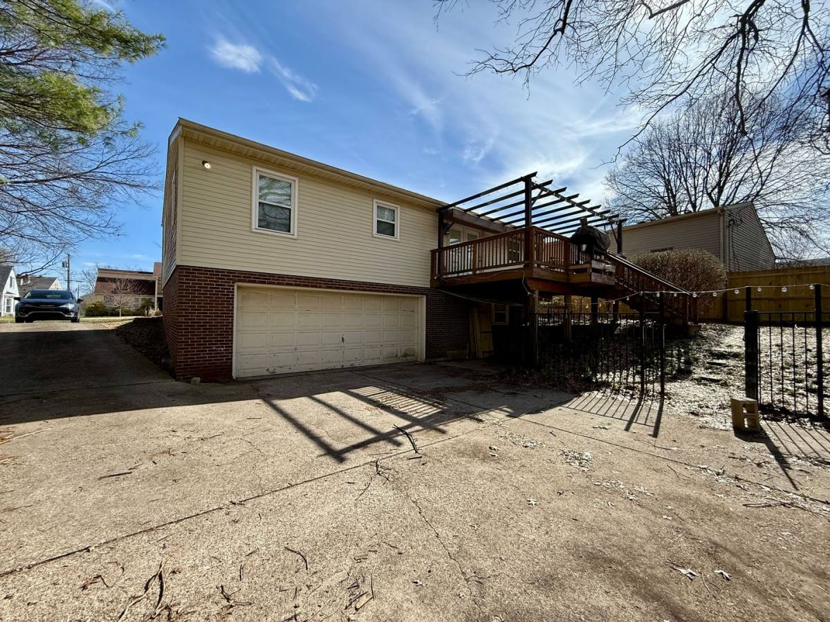 House for rent at 1104 Spring Run Rd, Lexington, KY 40514