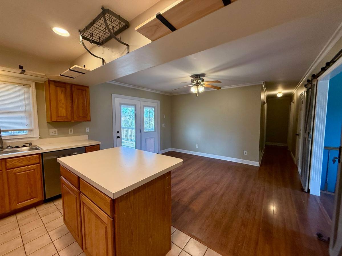 House for rent at 1104 Spring Run Rd, Lexington, KY 40514