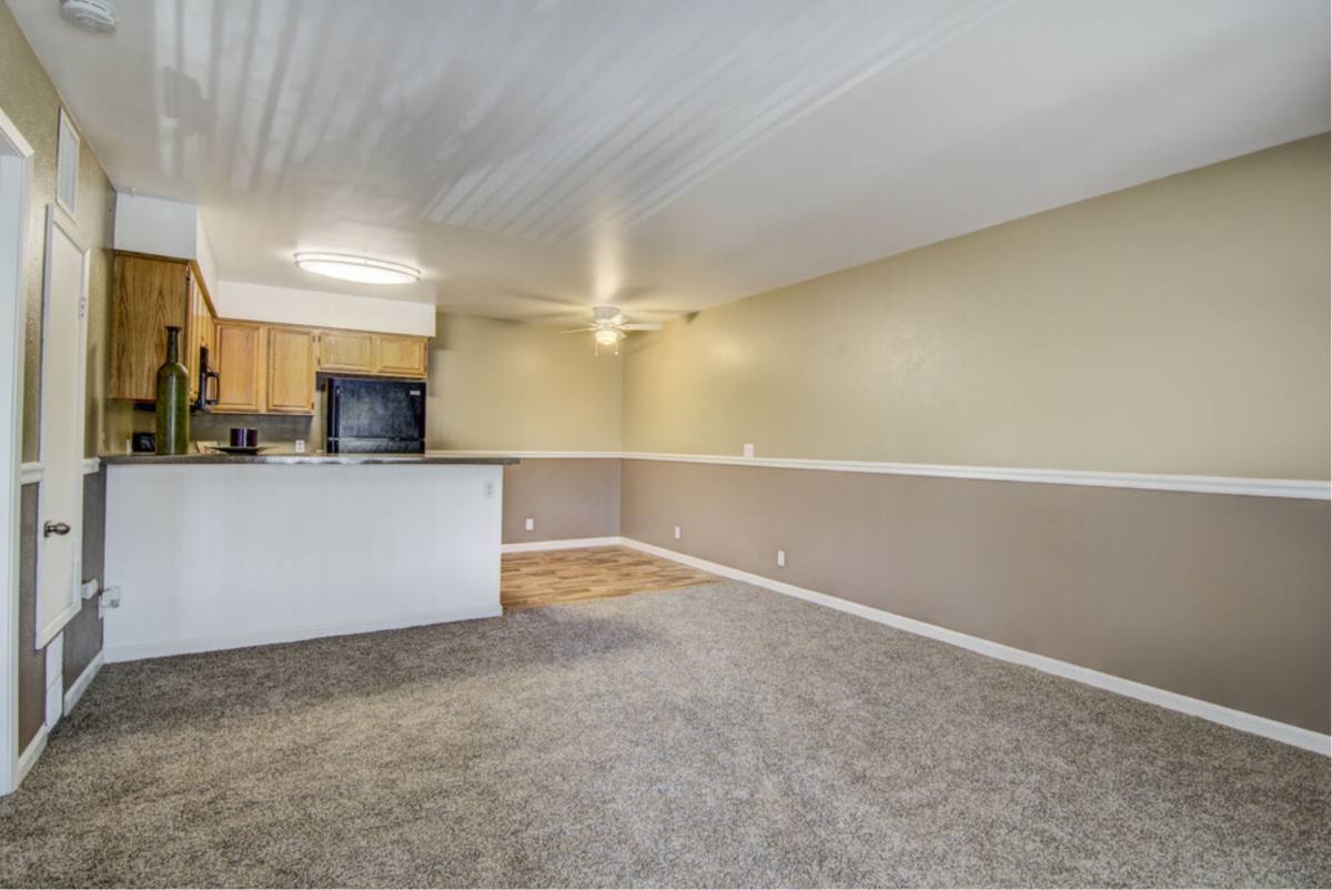 Apartment for rent at 6143 Auburn Blvd, Citrus Heights, CA 95621