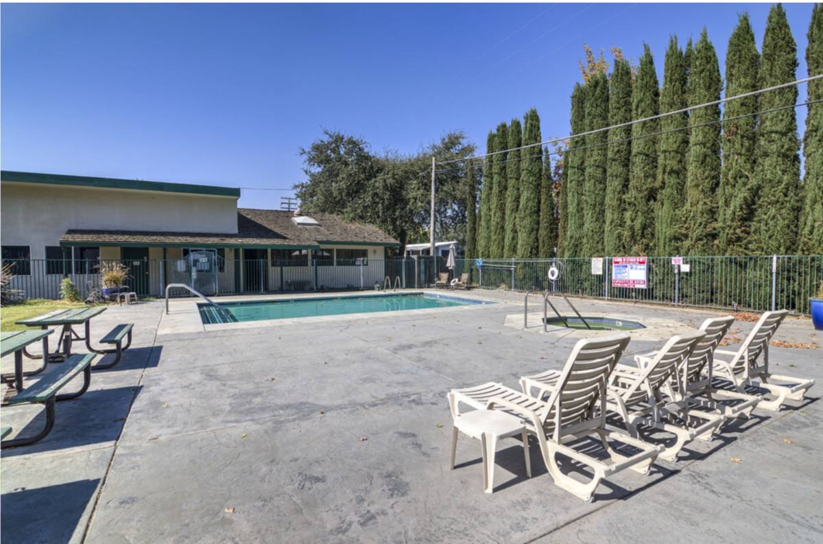 Apartment for rent at 6143 Auburn Blvd, Citrus Heights, CA 95621