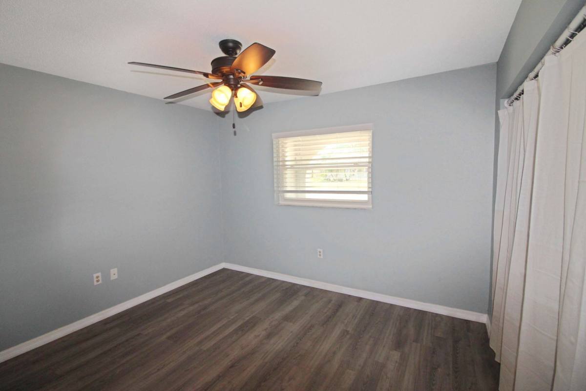 House for rent at 420 Mount Vernon Dr, Venice, FL 34293