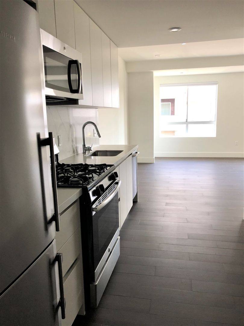 Apartment for rent at 1854 Sawtelle Blvd, Los Angeles, CA 90025