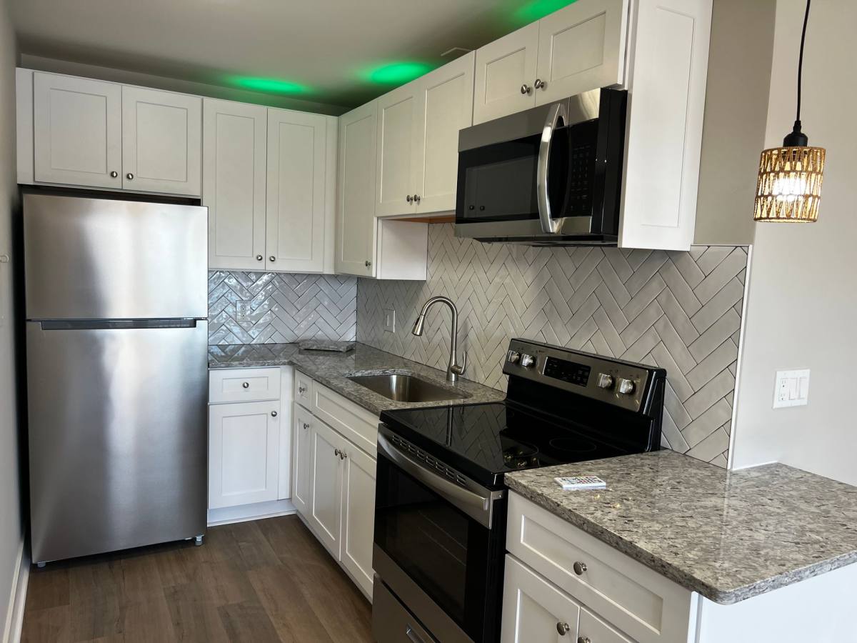 Apartment for rent at 119 Sanders Ferry Rd, Hendersonville, TN 37075