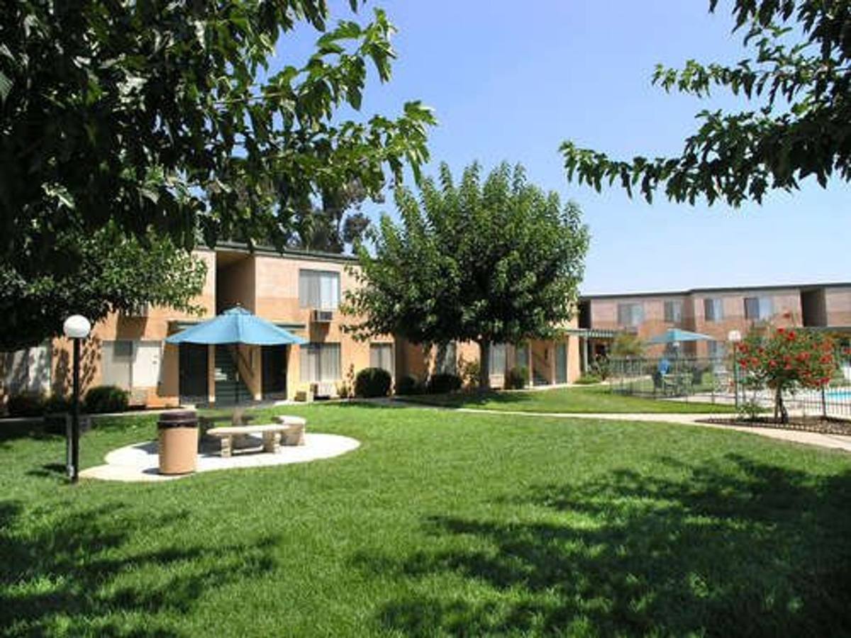 Apartment for rent at 553 S Magnolia Ave, El Cajon, CA 92020